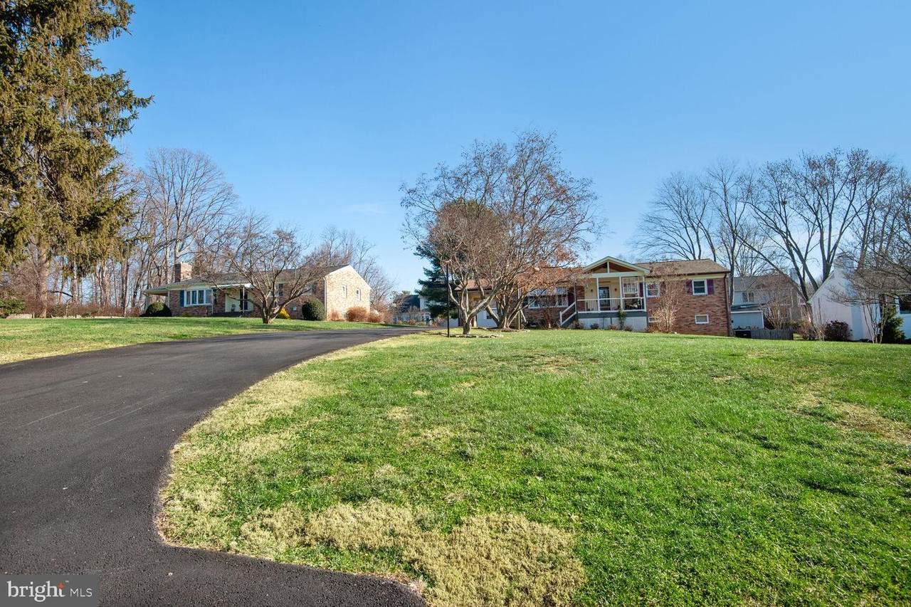 83 Hughes Street - Photo 1