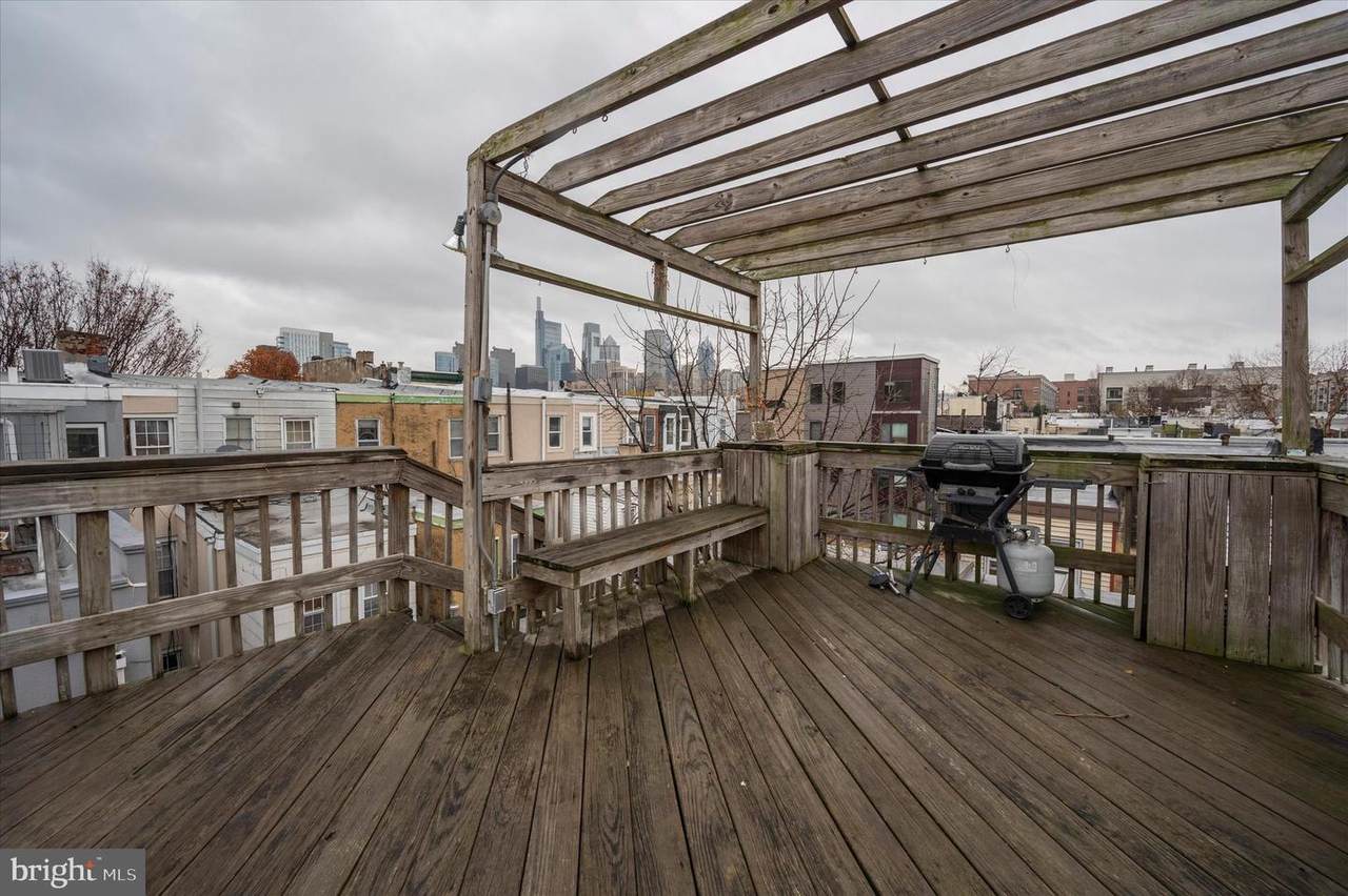611 27TH Street - Photo 1
