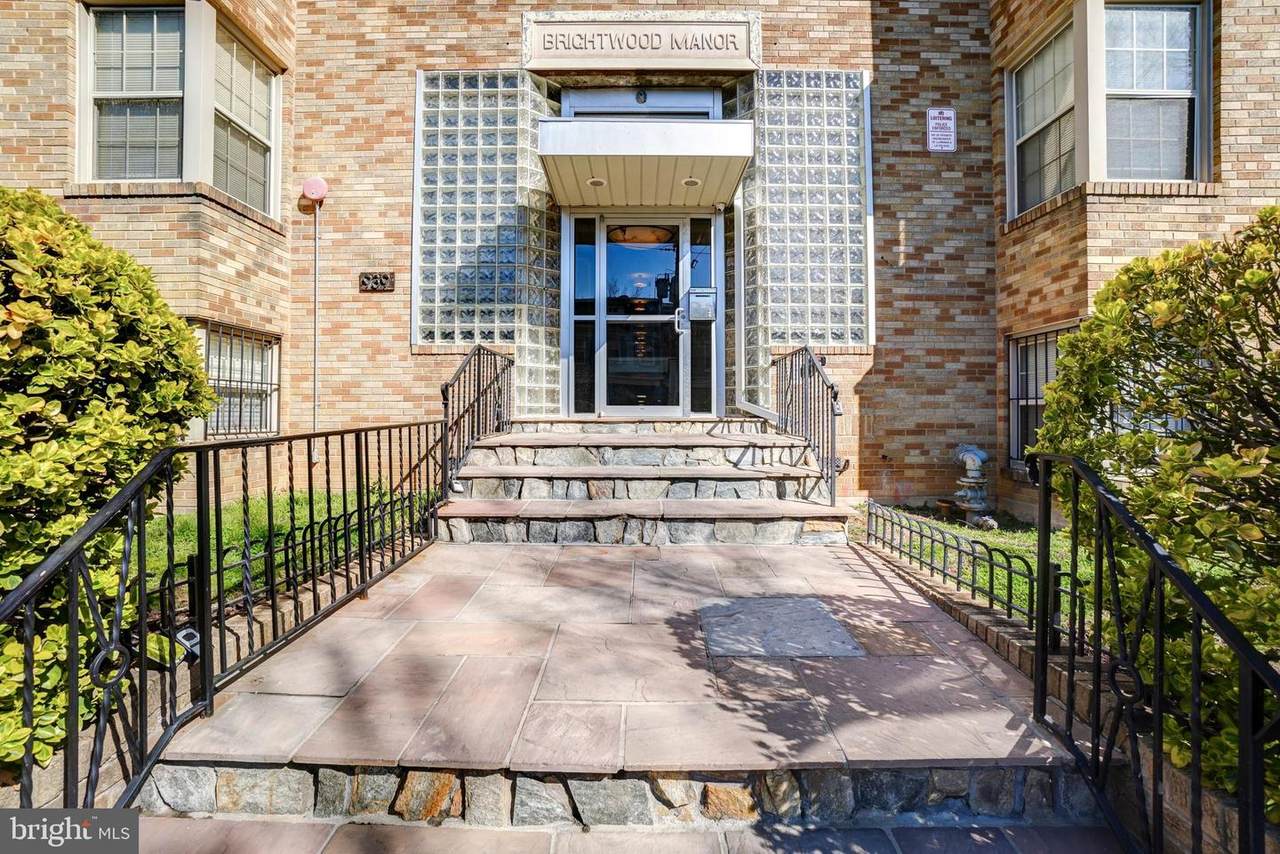 939 Longfellow Street - Photo 1
