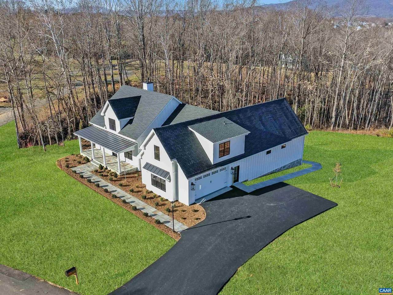 3410 Foxwood Dr - Photo 1