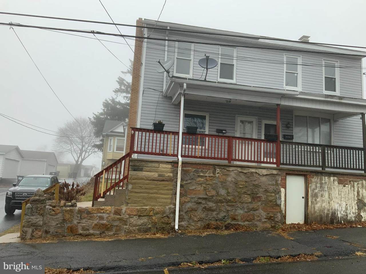 123 Spring - Photo 1