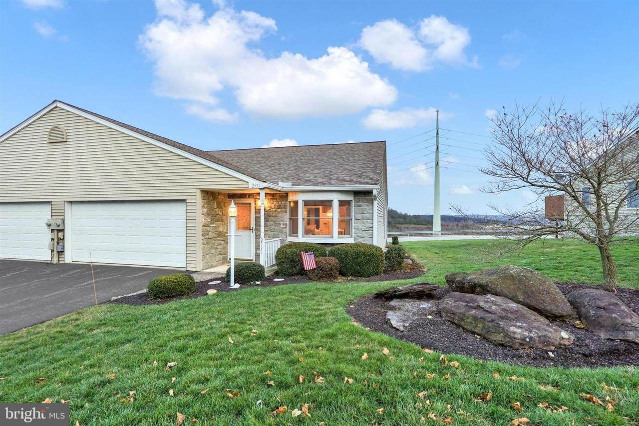 2535 Pin Oak Drive - Photo 1