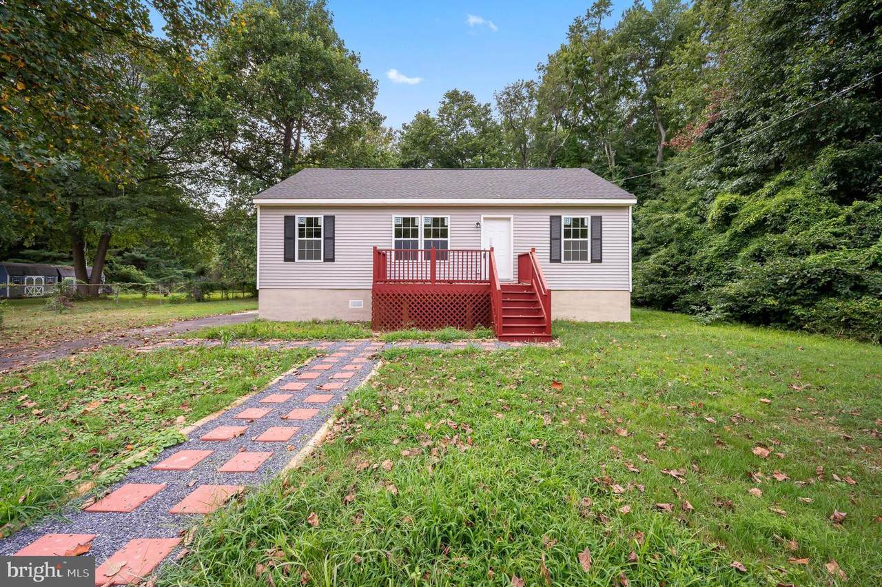 175 Delaware Dr - Photo 1