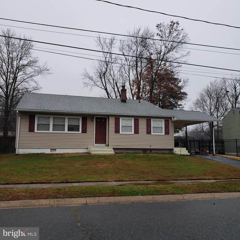 62 Stephen Drive - Photo 1
