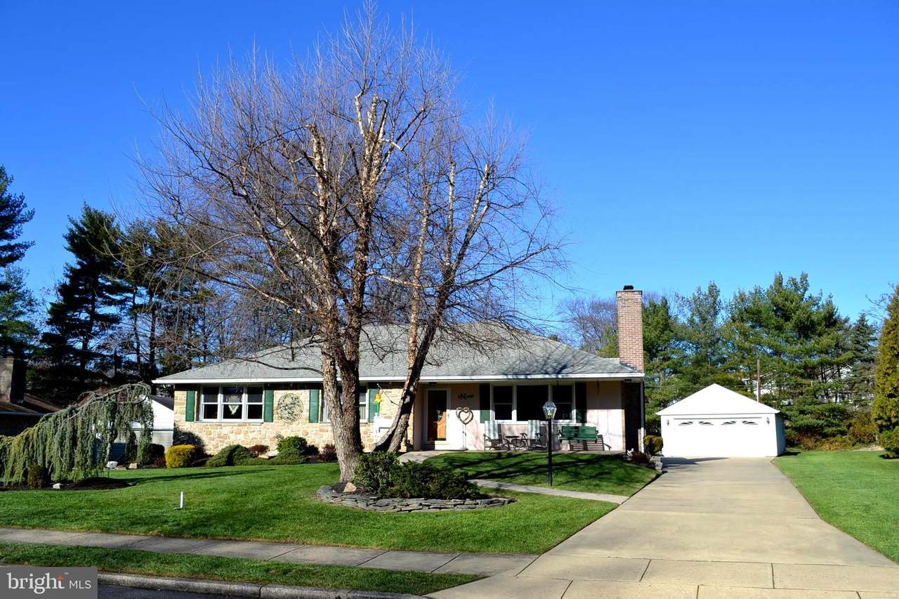 1058 Hollytree Road - Photo 1