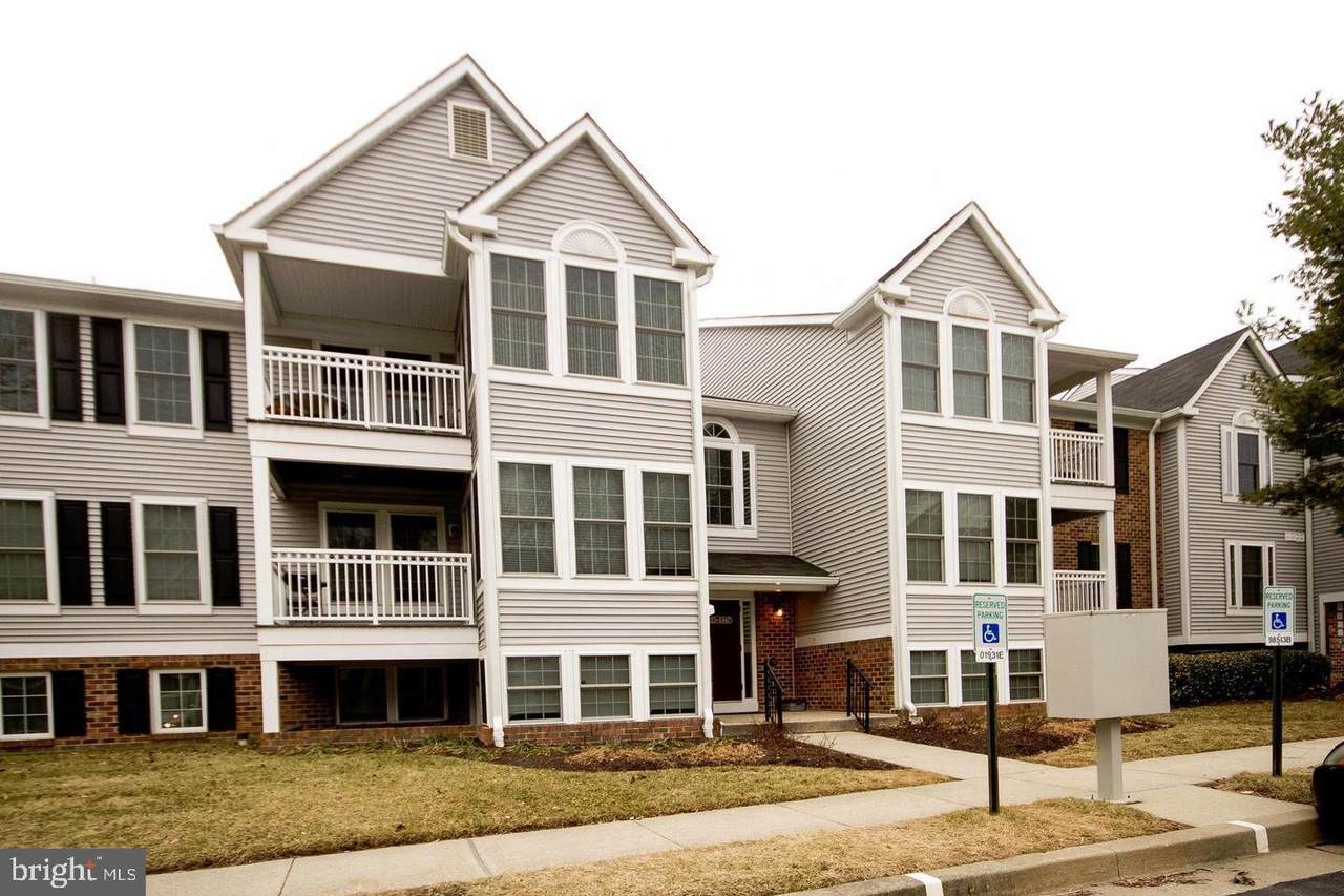 1341 Greenbriar - Photo 1