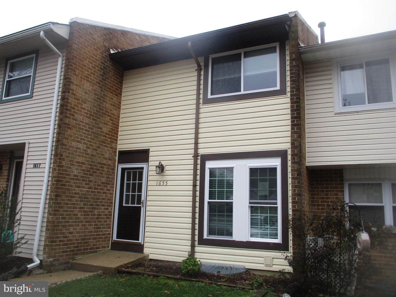 1655 New Windsor Court - Photo 1