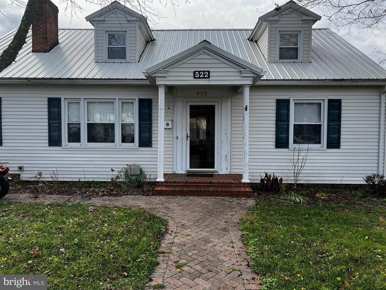 522 Phillips Street - Photo 1