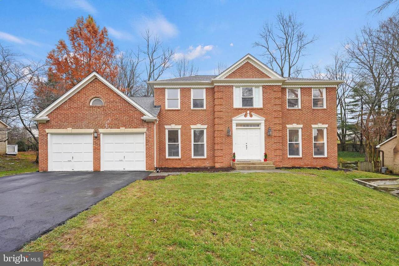 15305 Watergate Road - Photo 1