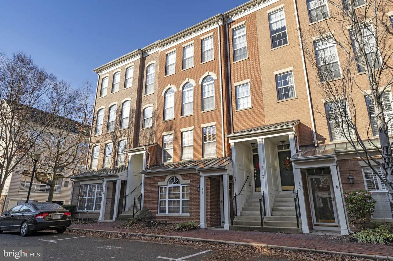 201 Martin Lane - Photo 1