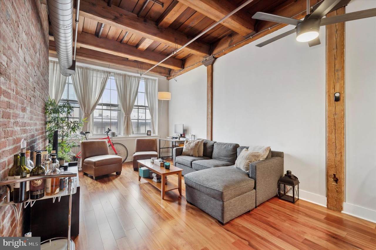 301 Race Street - Photo 1