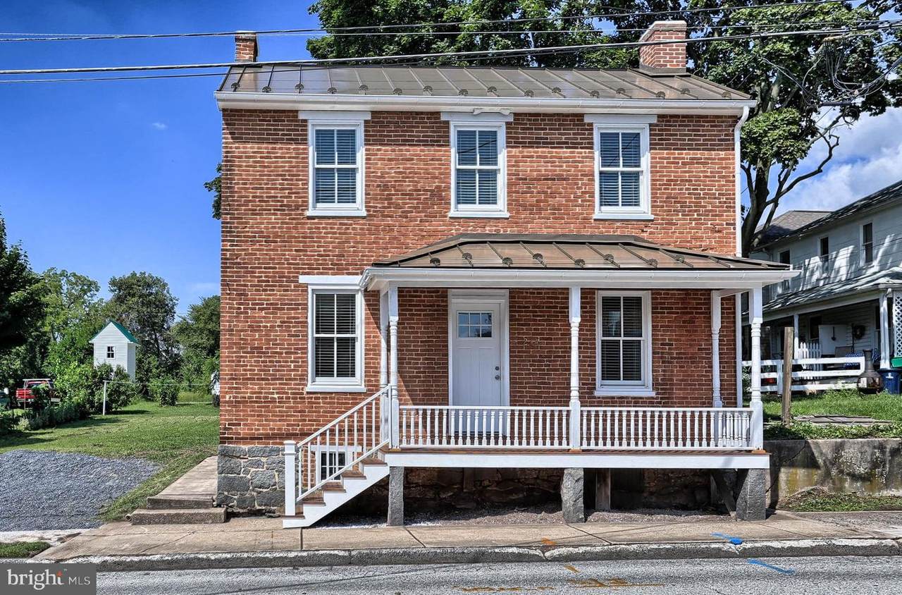 234 Stratton Street - Photo 1