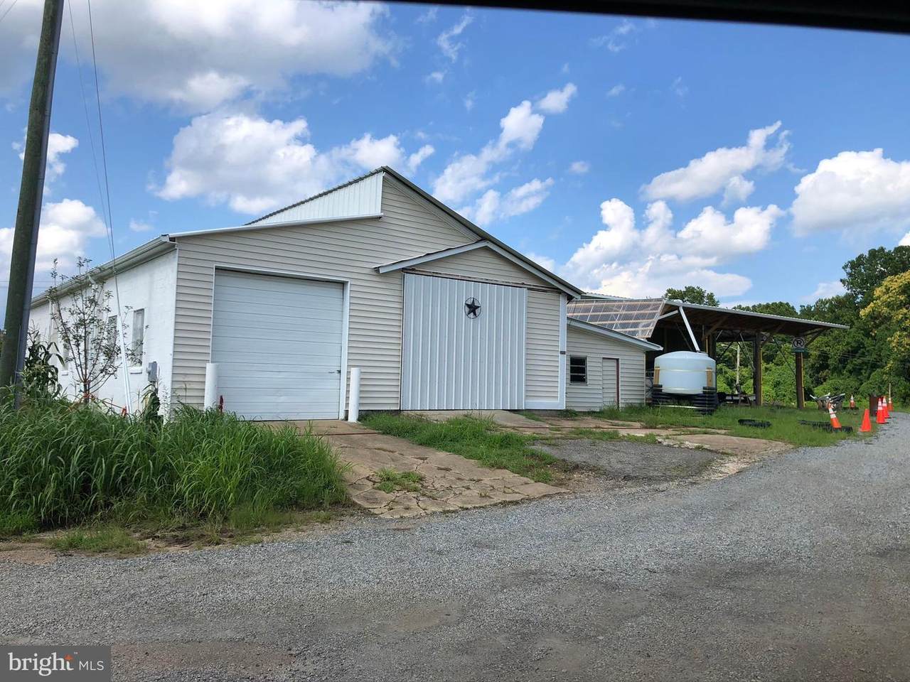 1120 Summit Street - Photo 1