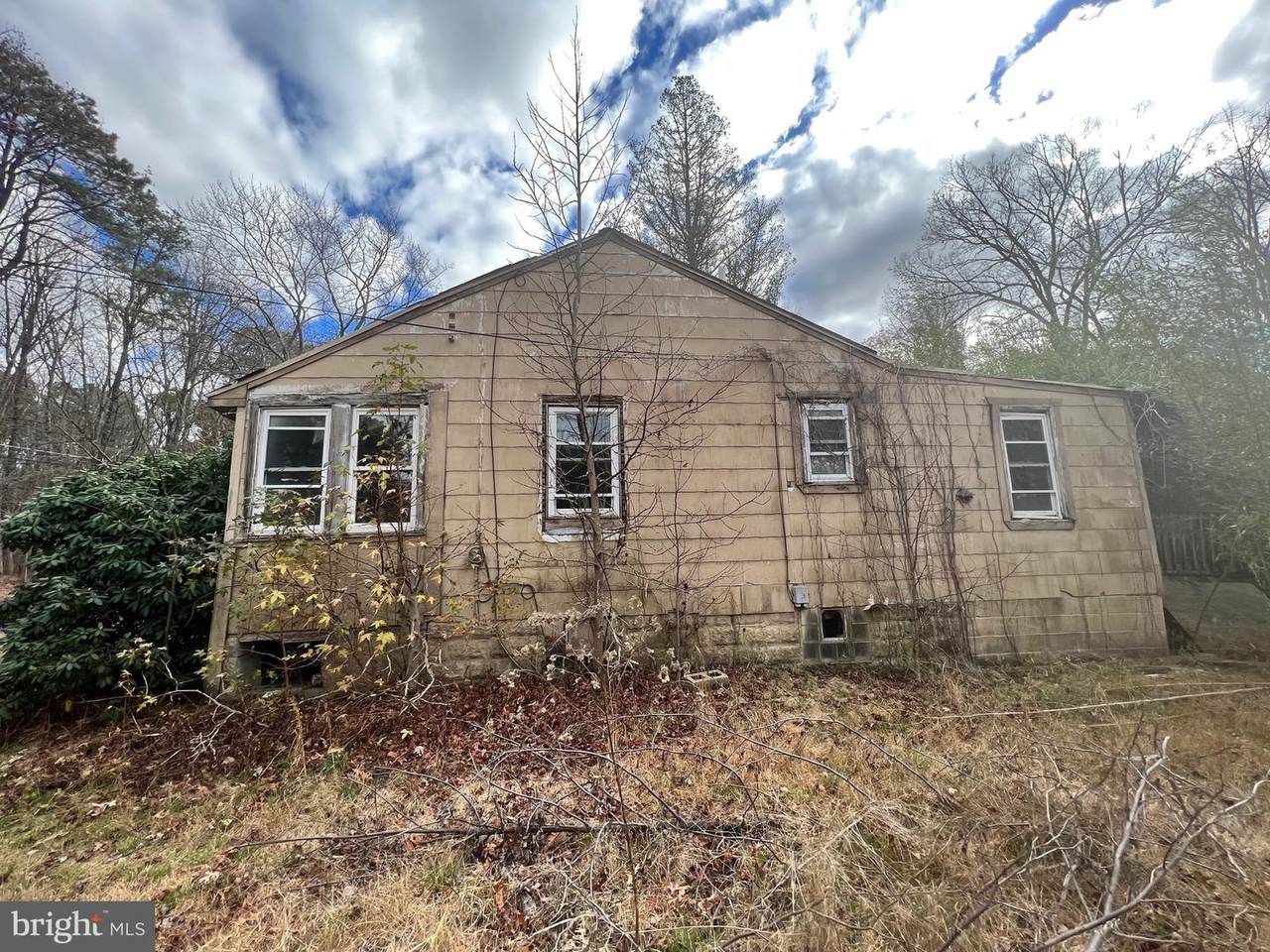 69 Holly Road - Photo 1