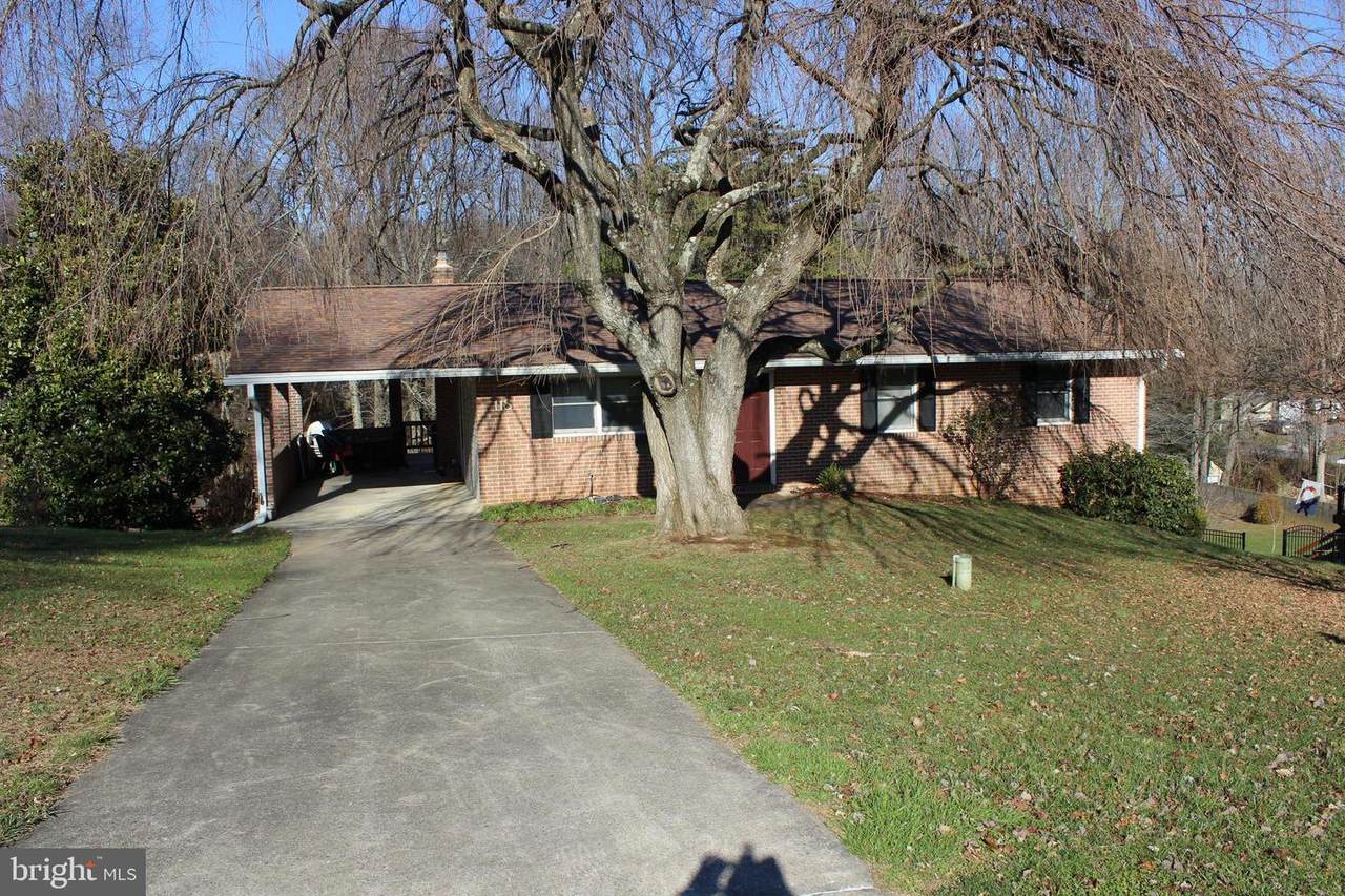 118 Taft Terrace - Photo 1