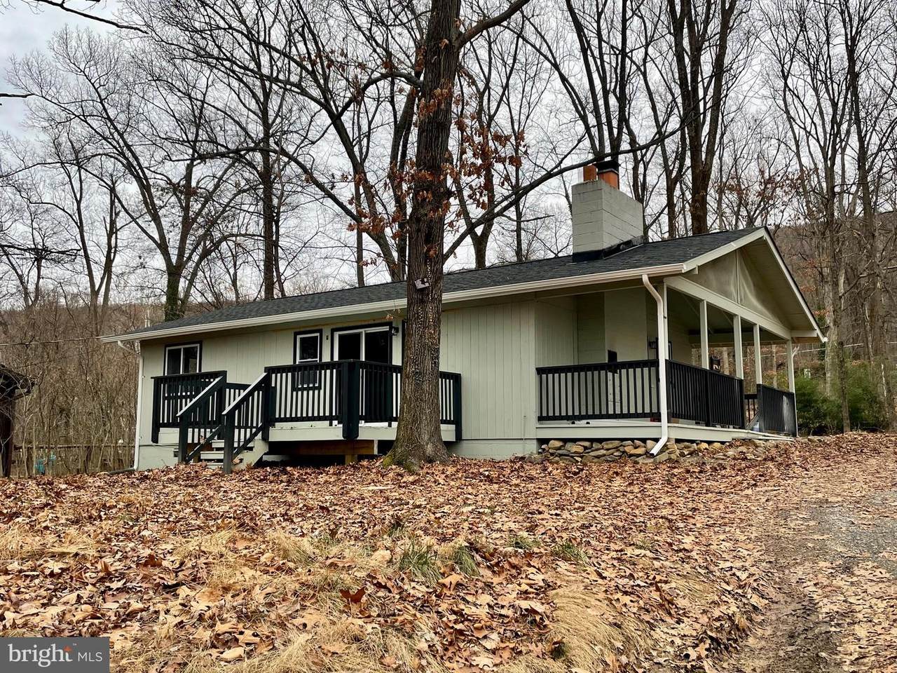 502 Huckleberry Lane - Photo 1