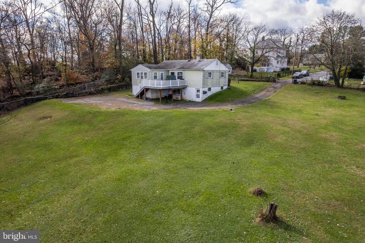 501 Charlee Avenue - Photo 1