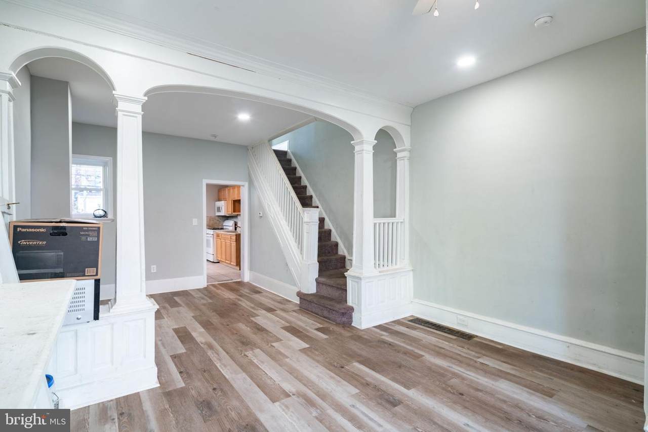 2423 Bancroft Street - Photo 1