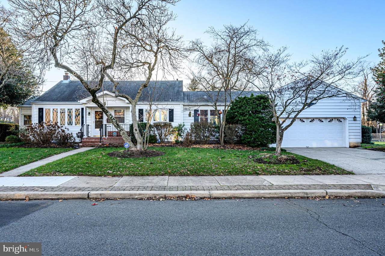 61 Pope Avenue - Photo 1