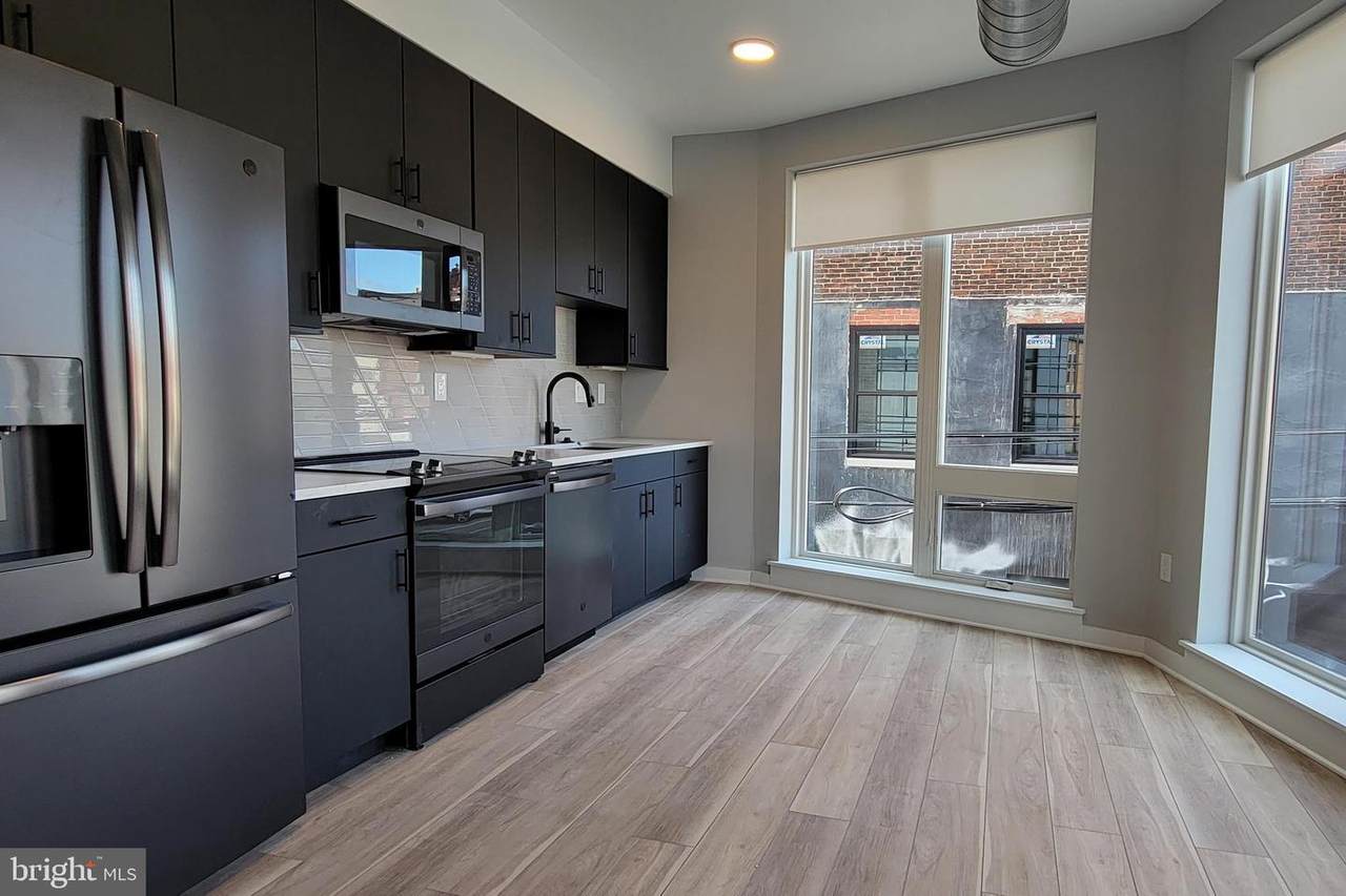 102 Berks Street - Photo 1