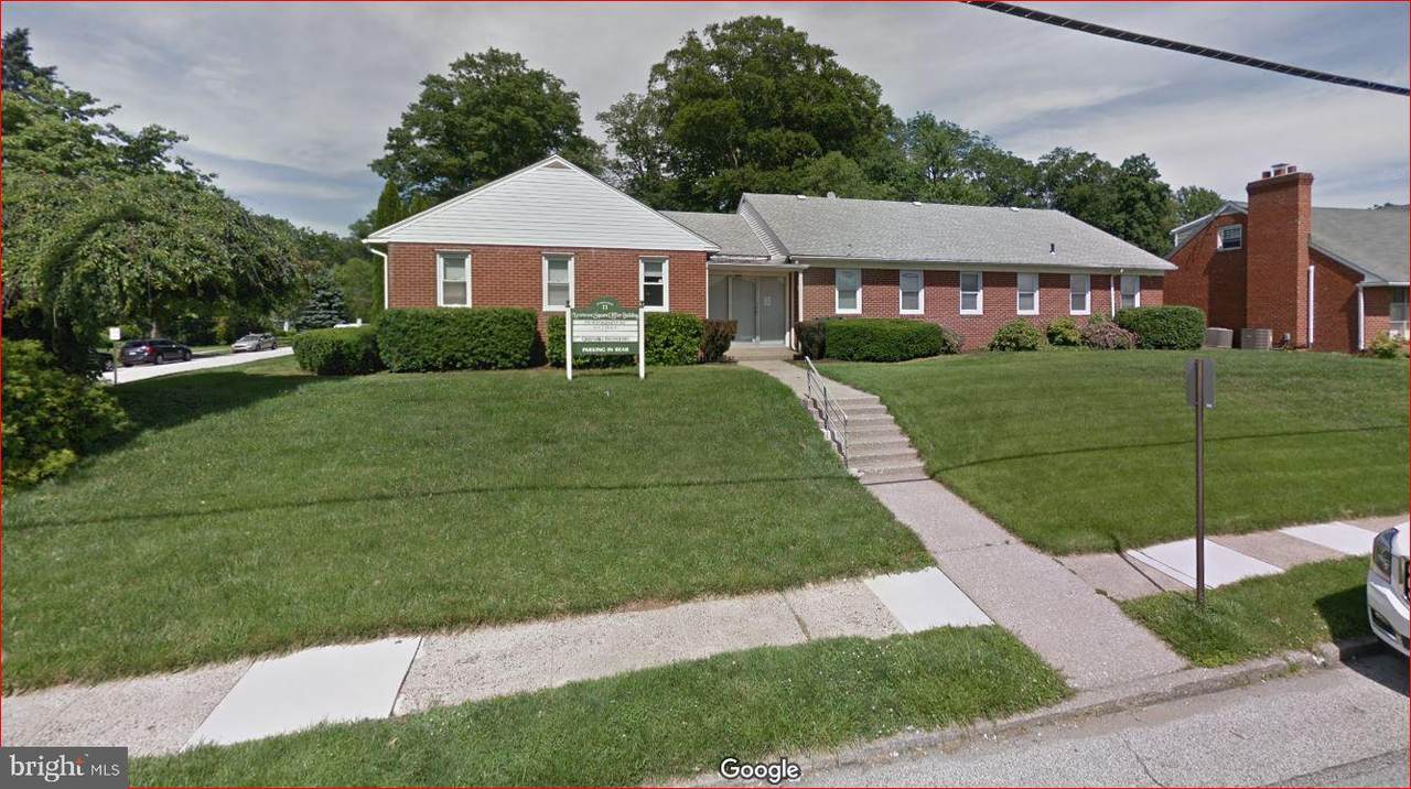 11 Saint Albans Avenue - Photo 1