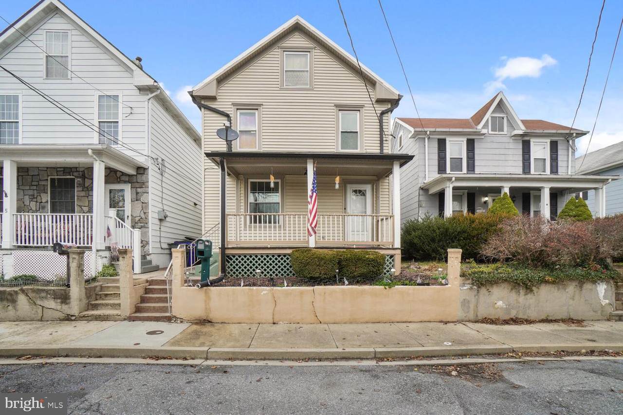 7 E Street - Photo 1