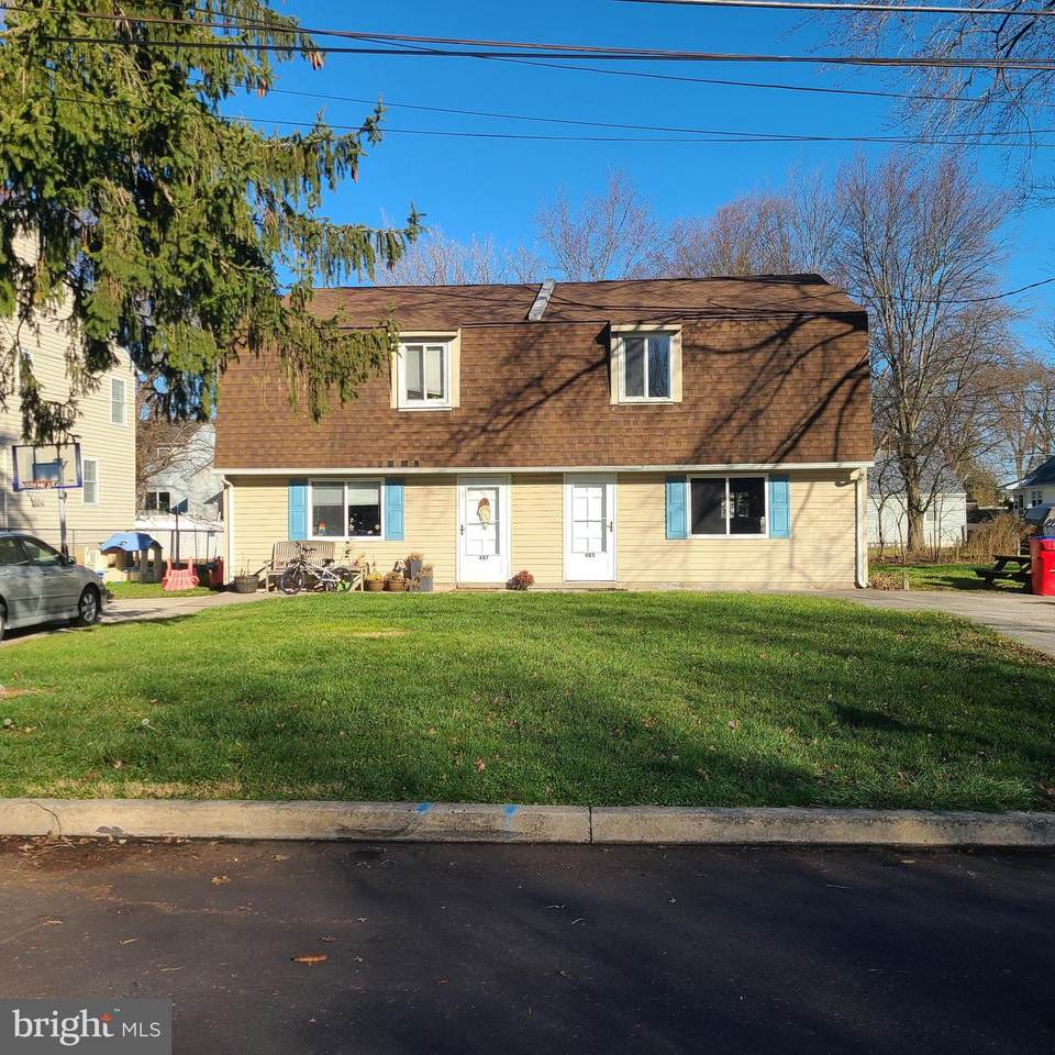 485 4TH Avenue - Photo 1