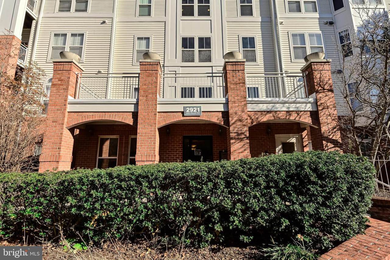 2921 Deer Hollow Way - Photo 1