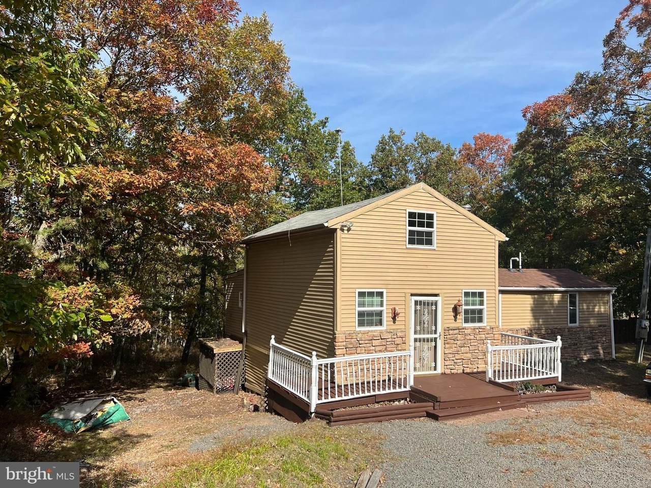 199 Maple Drive - Photo 1