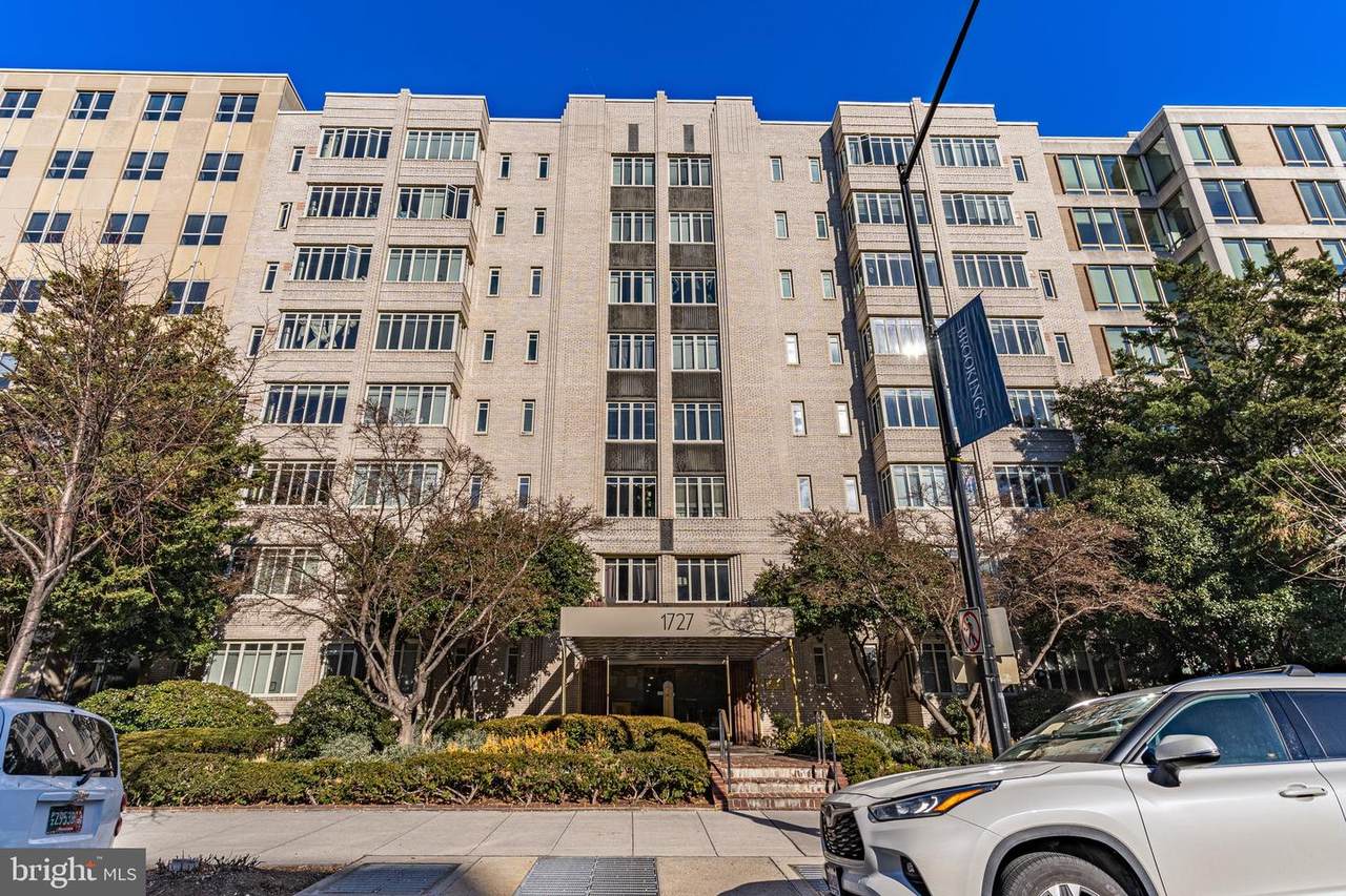 1727 Massachusetts Avenue - Photo 1