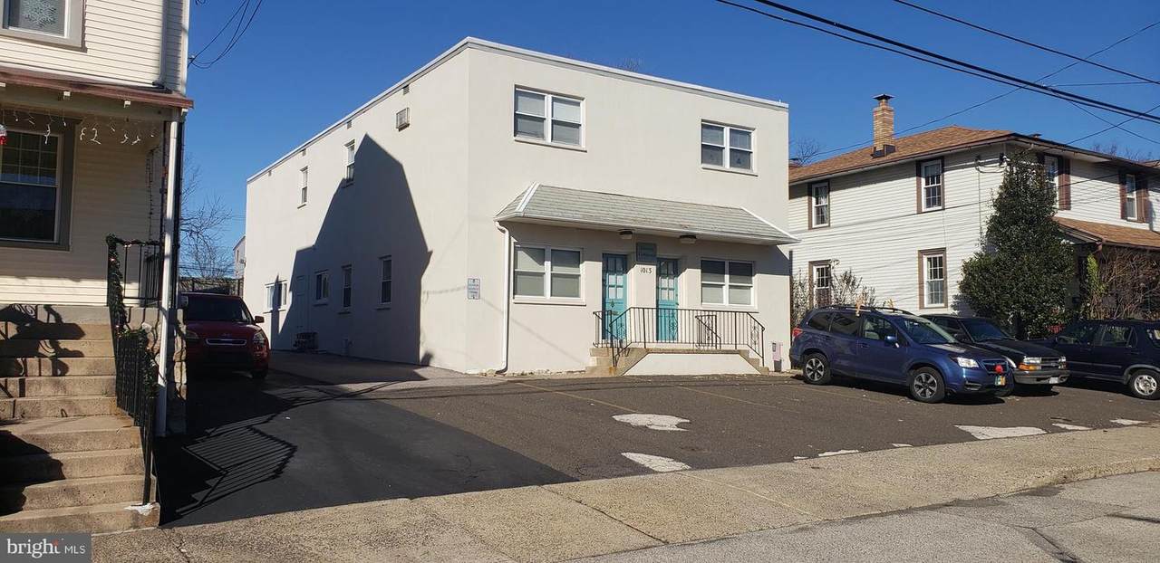 1013 Pleasant Street - Photo 1