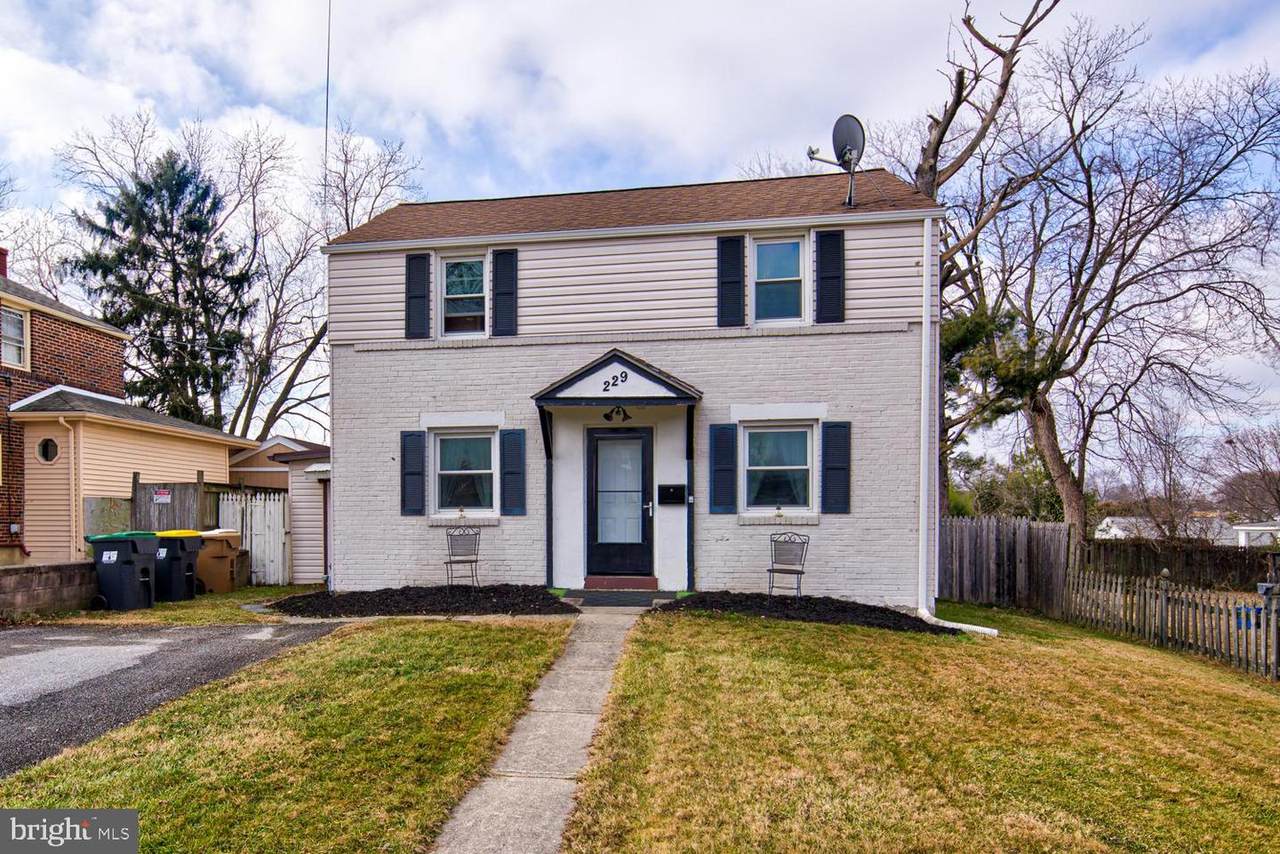 229 Harrison Avenue - Photo 1