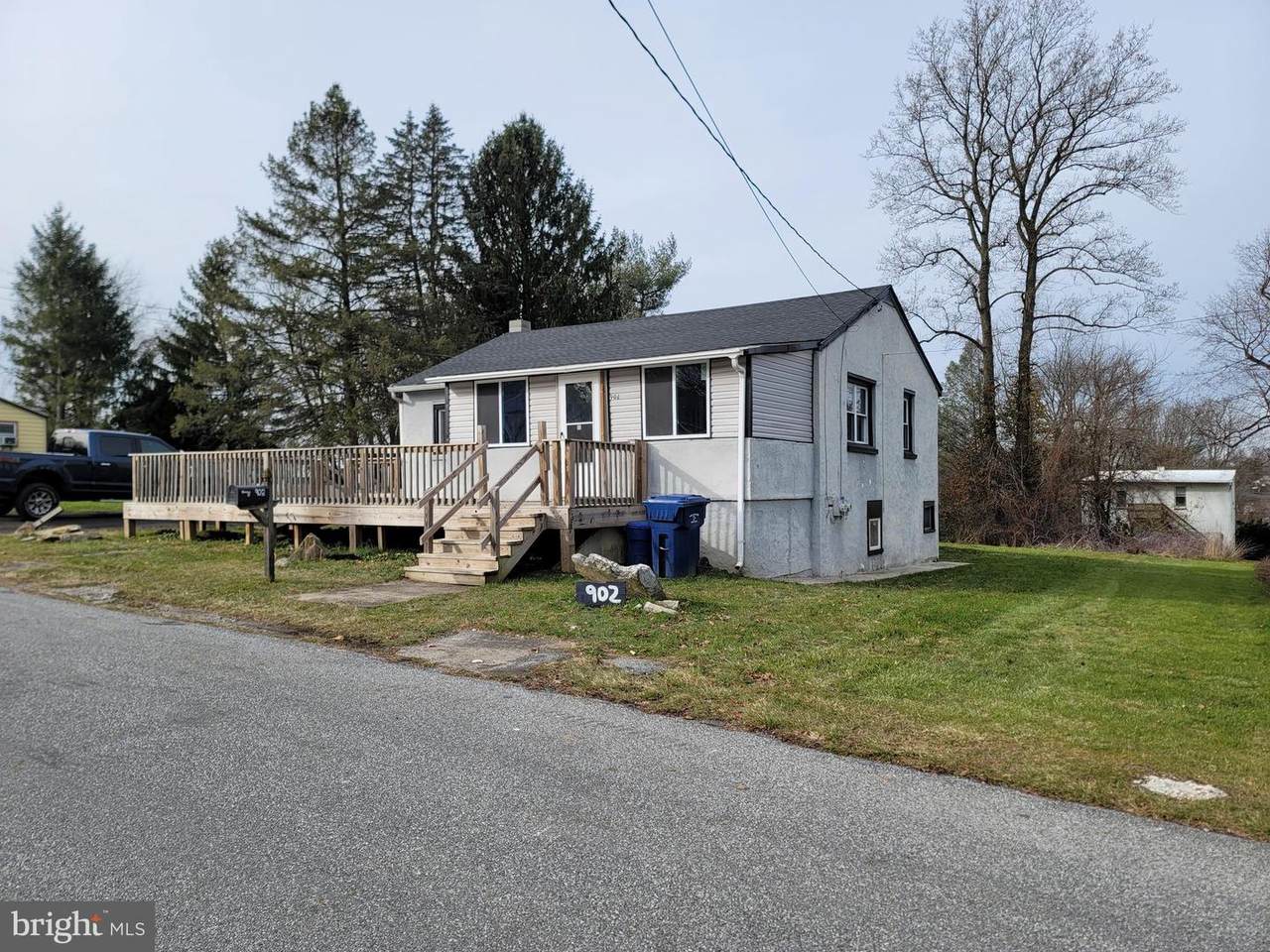 902 High Street - Photo 1