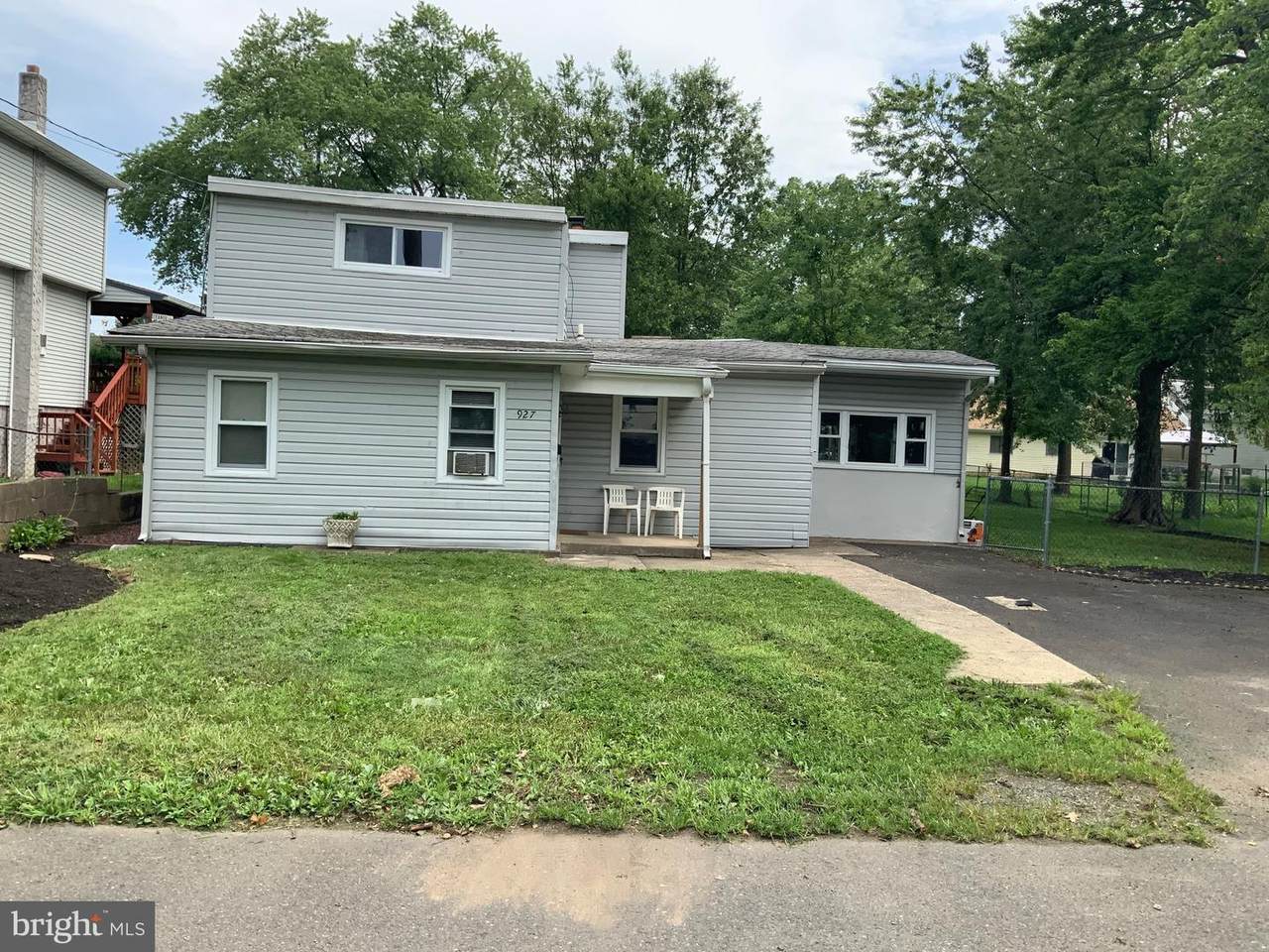 927 Rosa Avenue - Photo 1