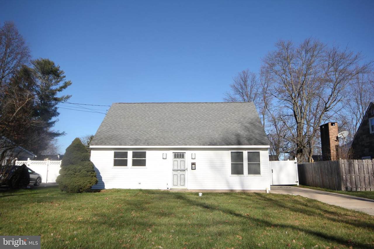 55 Dunmore Avenue - Photo 1