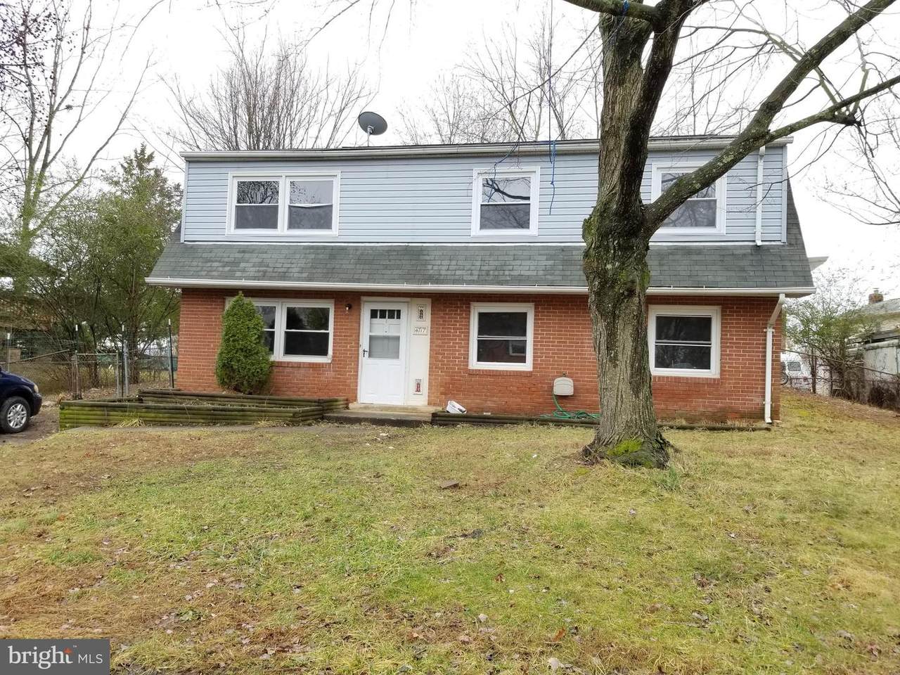 4717 Kentwood Lane - Photo 1