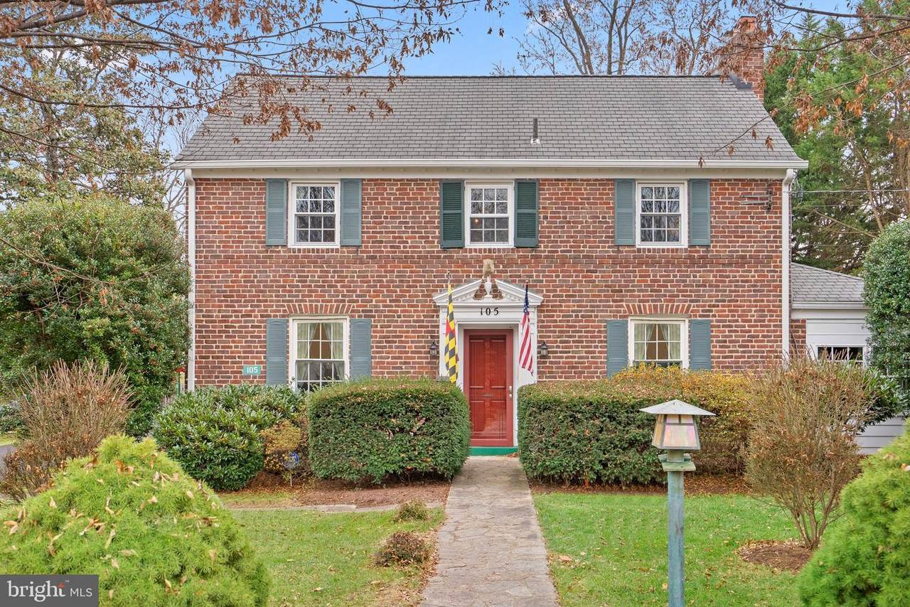 105 Lexington Drive - Photo 1