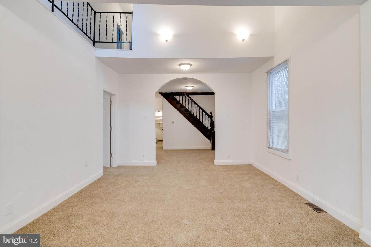 618 Woodbourne Avenue - Photo 1