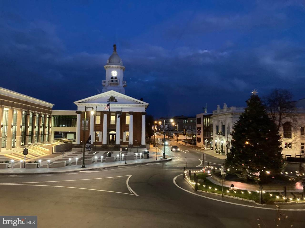 5 Main Street - Photo 1