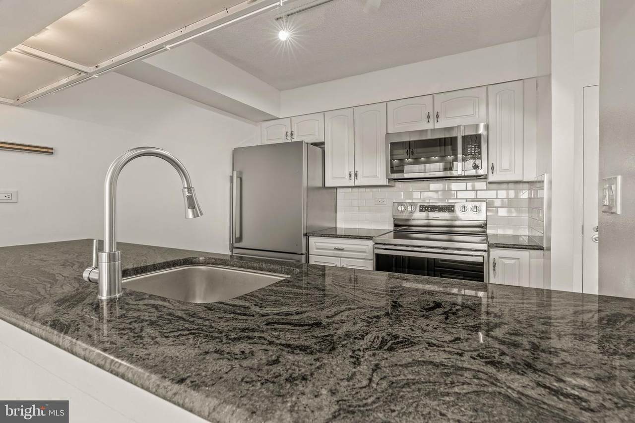233 6TH Street - Photo 1