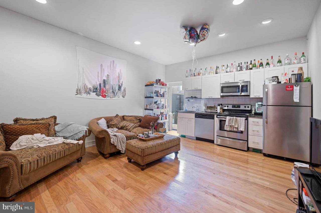 1516 15TH Street - Photo 1