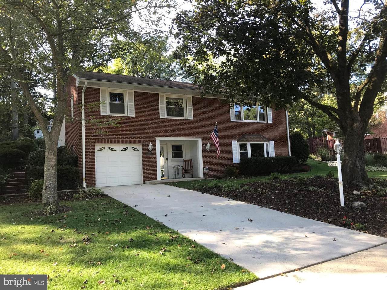 5918 Lowell Avenue - Photo 1