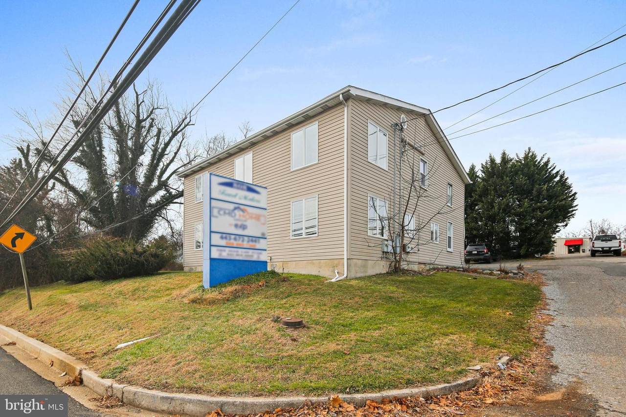 808 Baltimore Pike - Photo 1