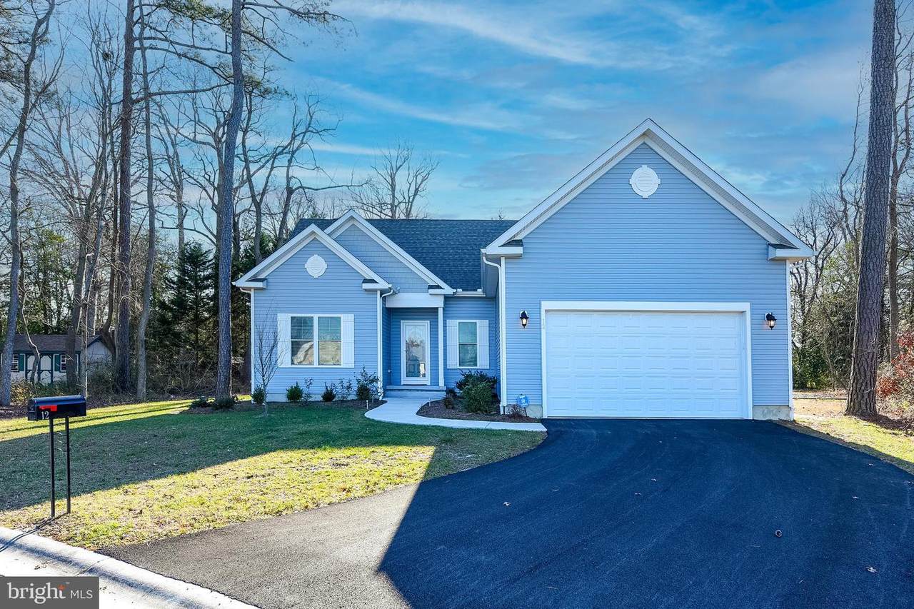 12 Clover Drive - Photo 1