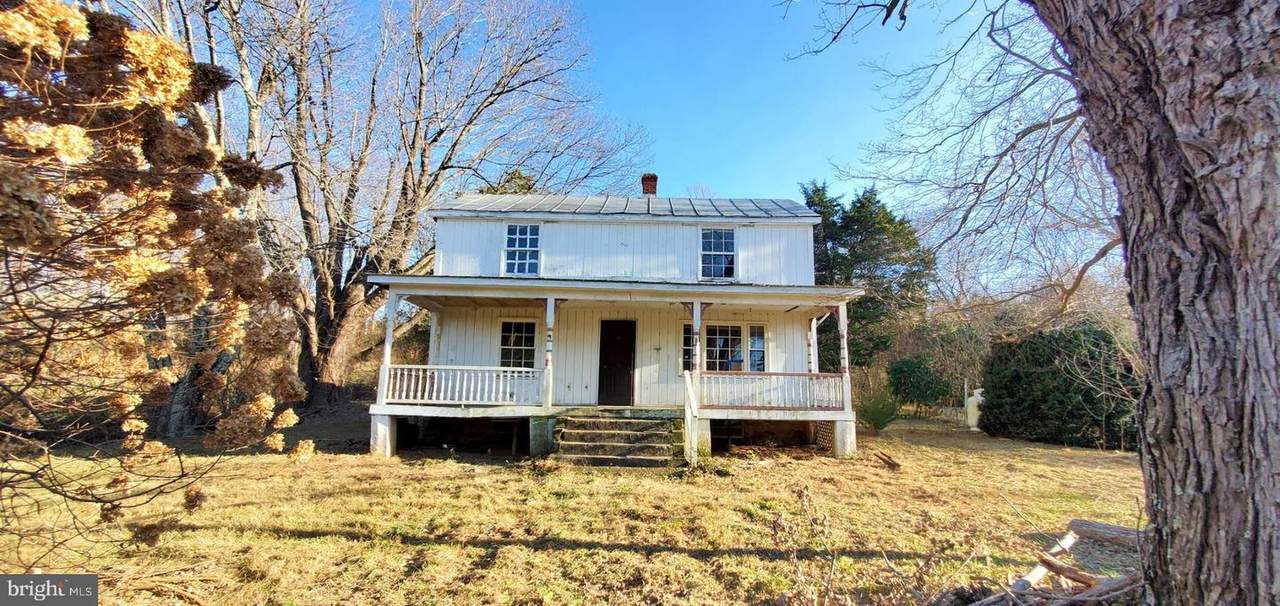 9817 Crest Hill Road - Photo 1