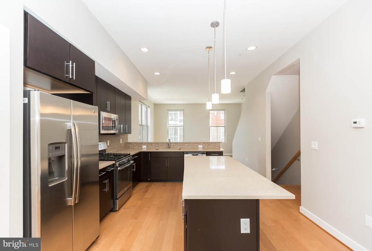 1406 4TH Street - Photo 1