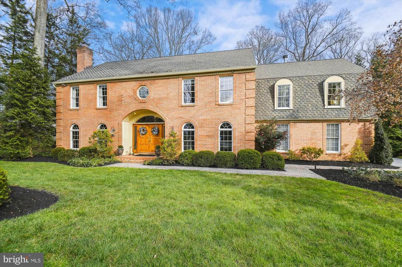 9 Hickory Knoll Court - Photo 1