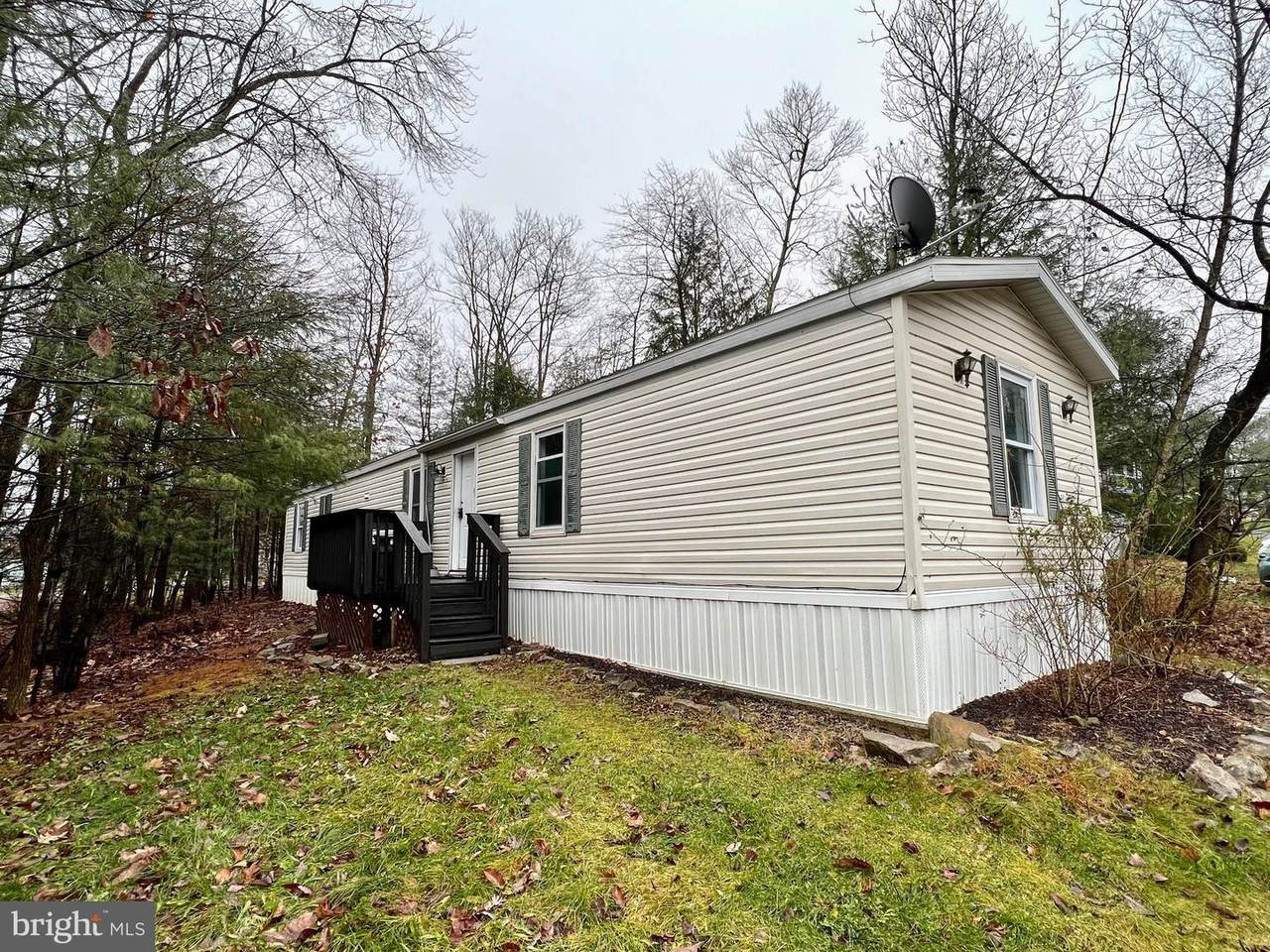 131 Angel Drive - Photo 1