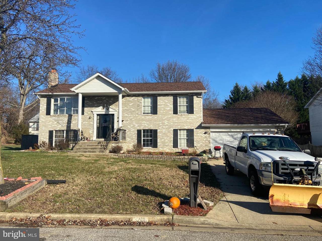 3206 Kingsway Road - Photo 1