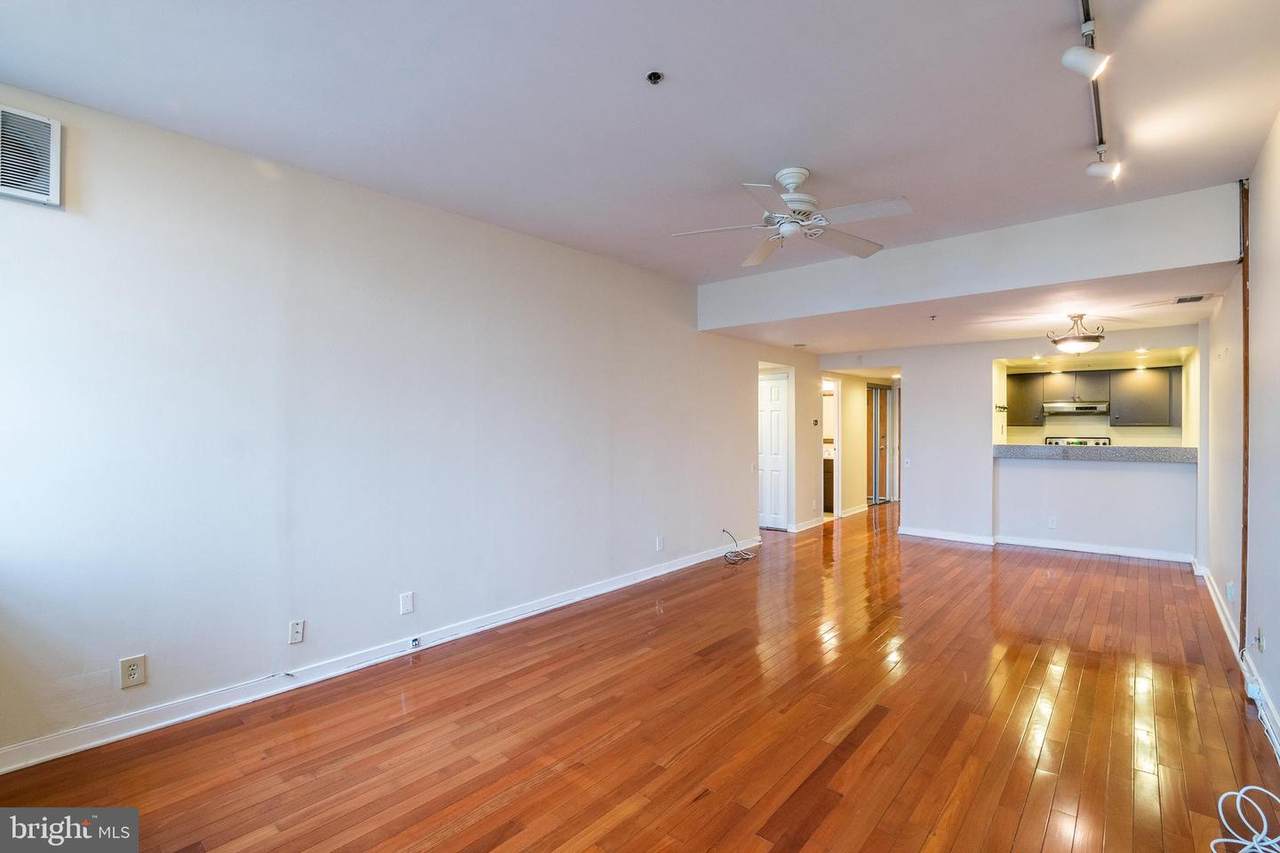 301 Race Street - Photo 1